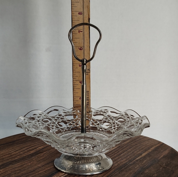 Glass Tidbit Tray Candy Dish W Silver Plated Handle England Jewelry Display Dish - Picture 15 of 16